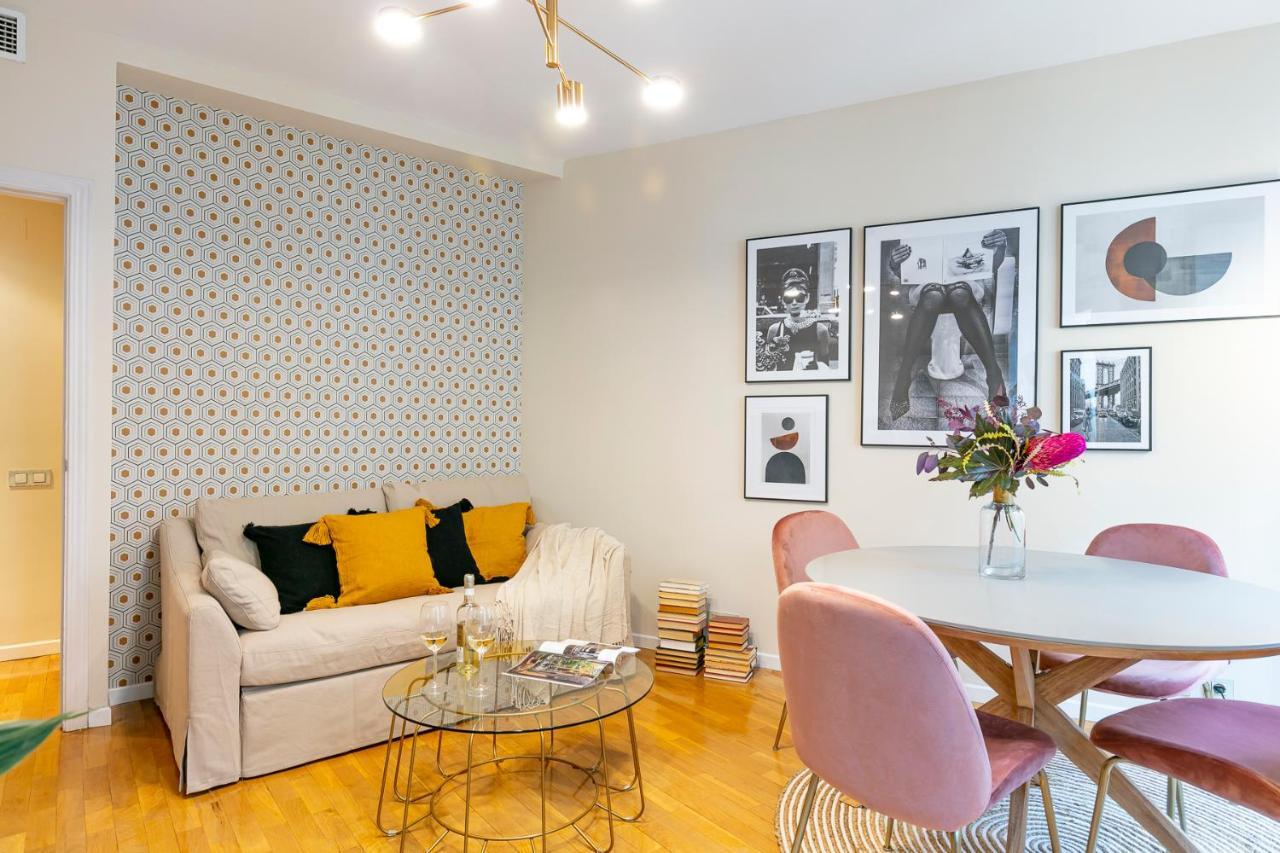 Appartamento Belmont Puerta del Sol Madrid Esterno foto