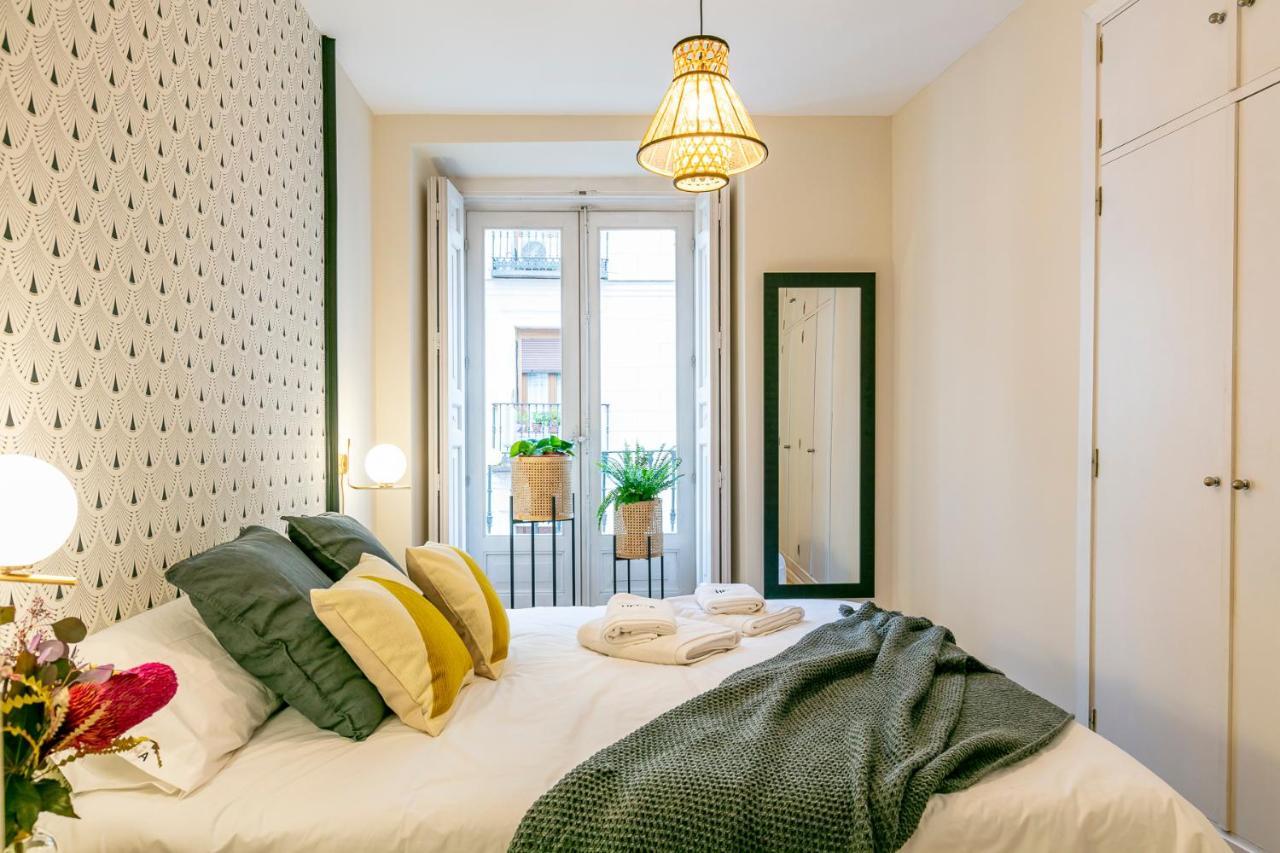 Appartamento Belmont Puerta del Sol Madrid Esterno foto