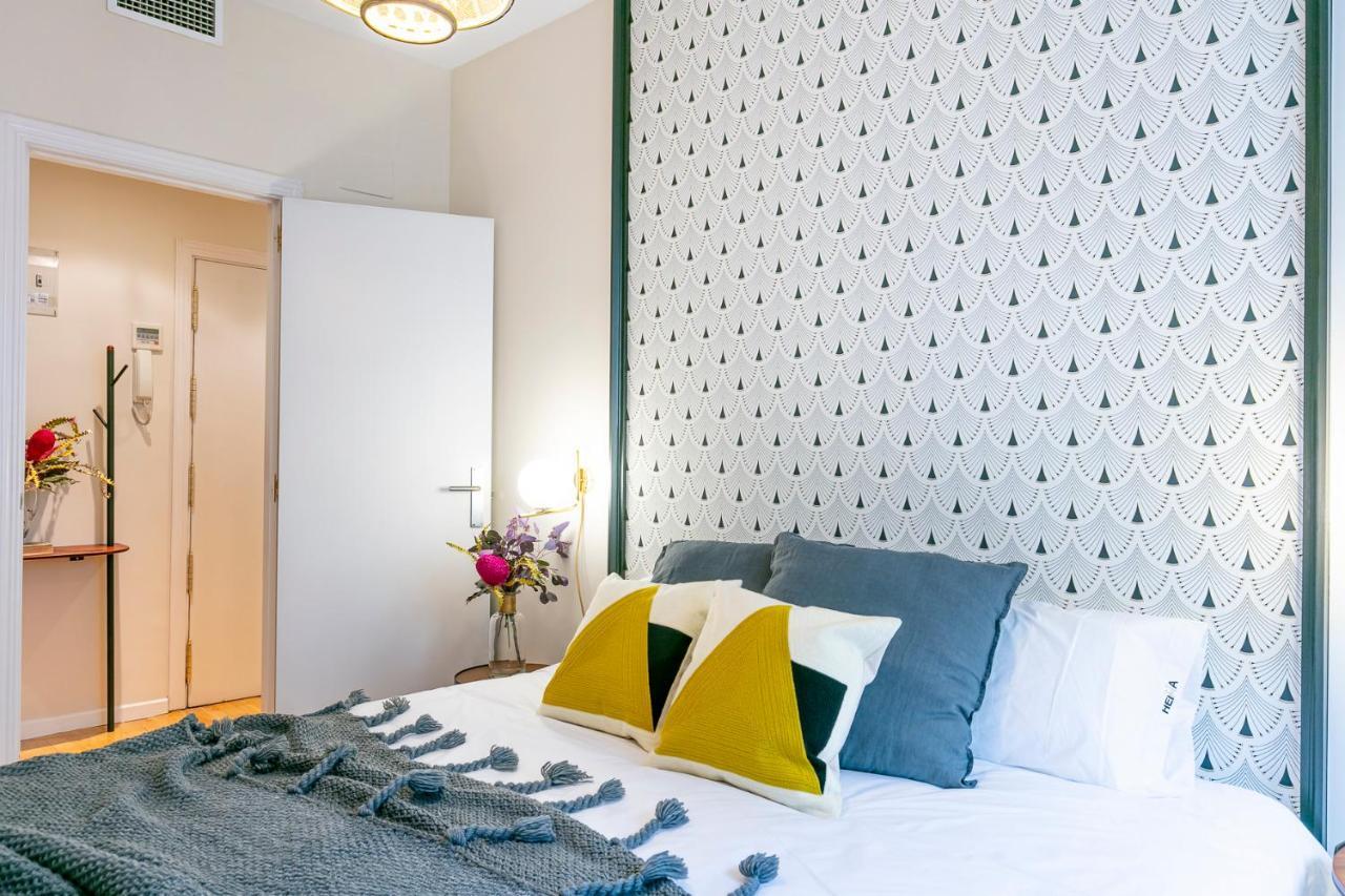 Appartamento Belmont Puerta del Sol Madrid Esterno foto
