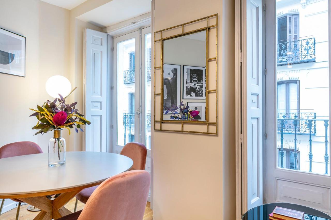 Appartamento Belmont Puerta del Sol Madrid Esterno foto