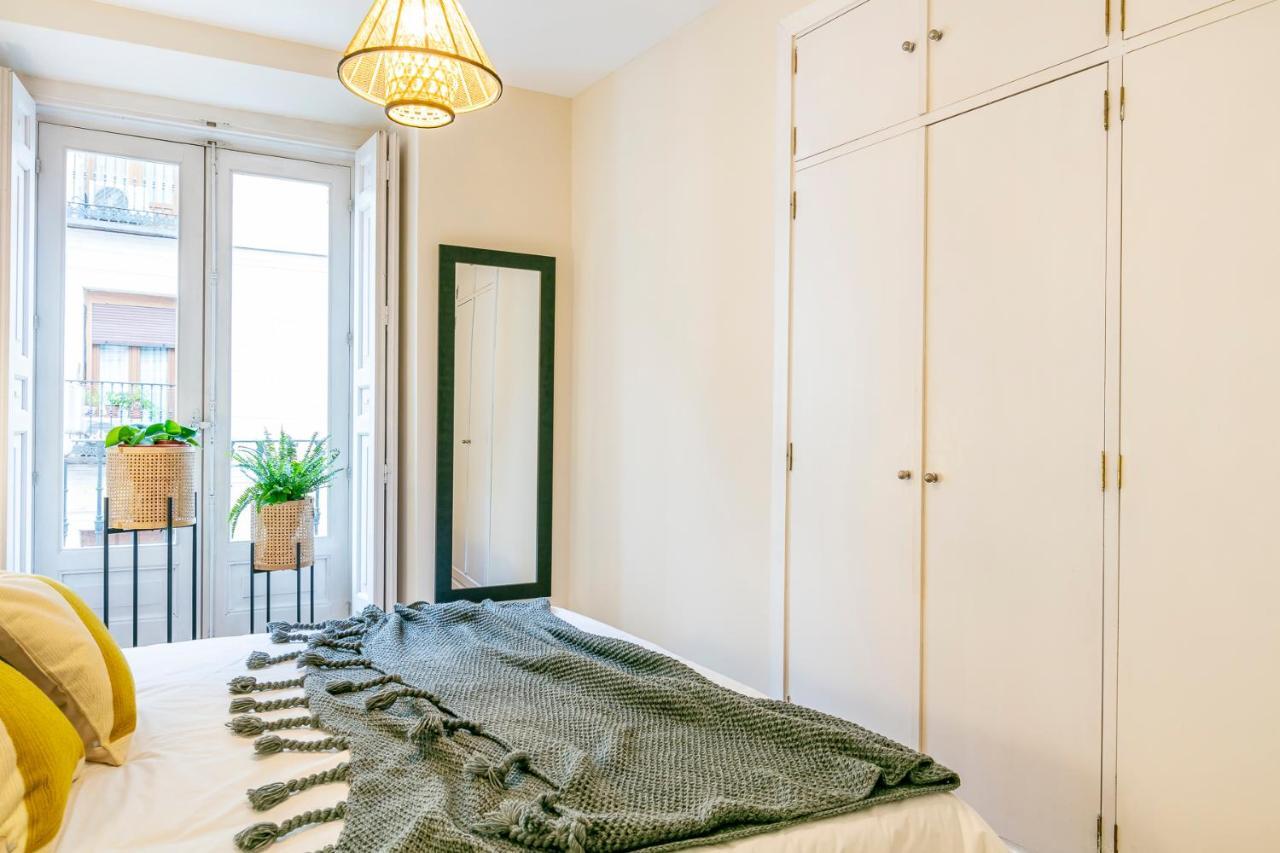 Appartamento Belmont Puerta del Sol Madrid Esterno foto